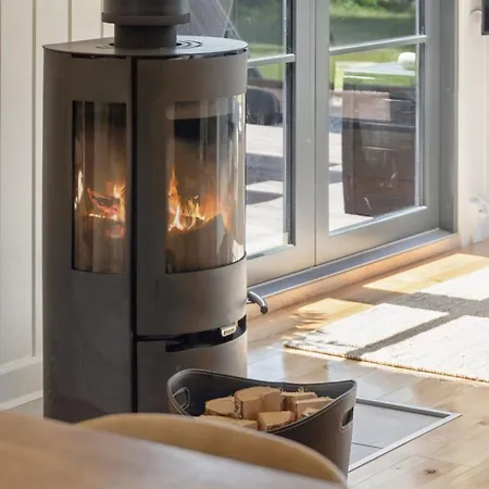 Alika - 700m From The Sea By Interhome *