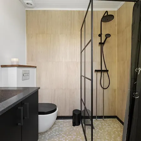 Alika - 700m From The Sea By Interhome
